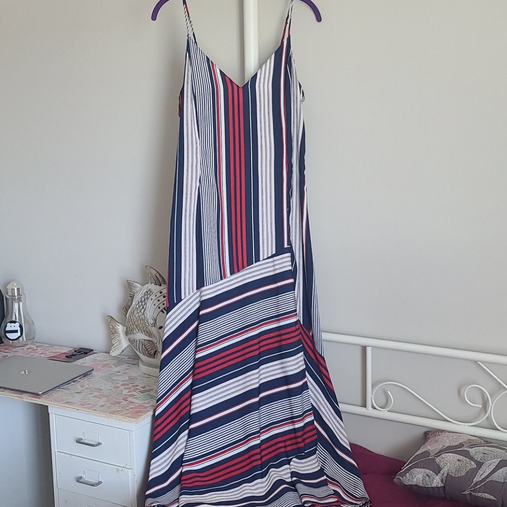 Red white blue stripe maxi